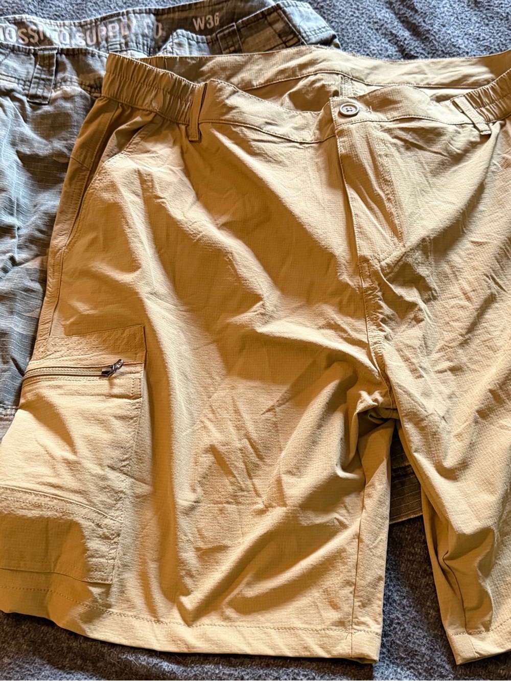 Mossimo Supply Co. Men’s Cargo Shorts in Khaki